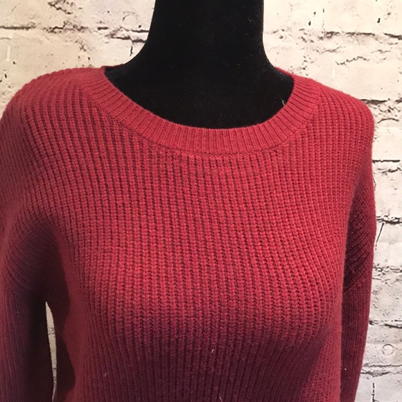 Love token sweater with fur cuffs - Picture 4 of 9